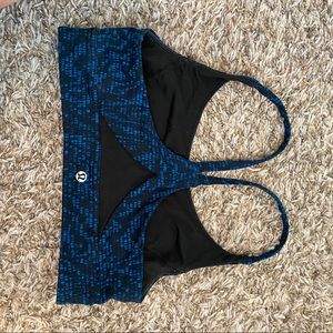 Lululemon sports bra